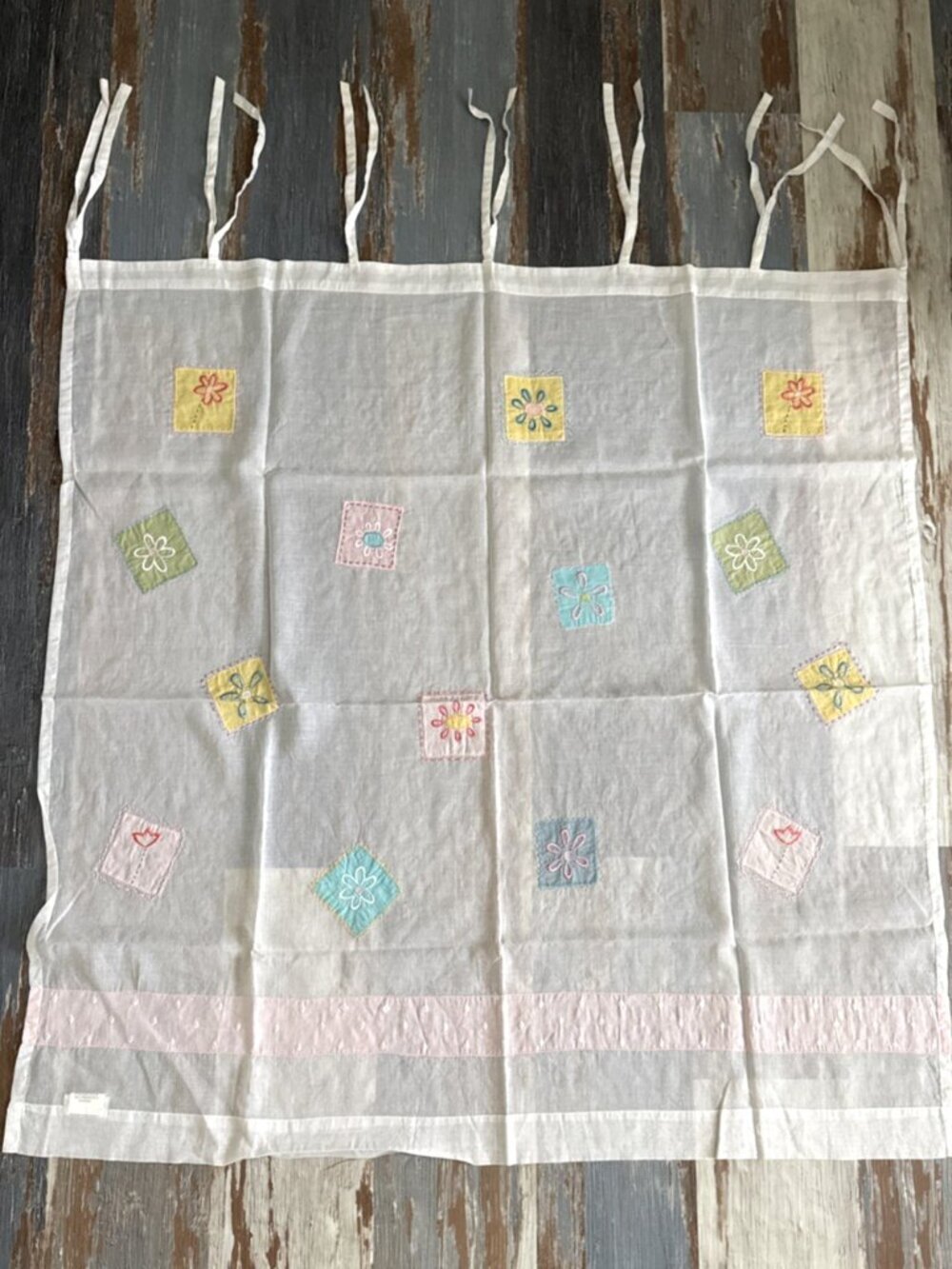 Pottery Barn Kids Sheer Tie Curtain Drape Panel White Pink Patchwork Floral 43"